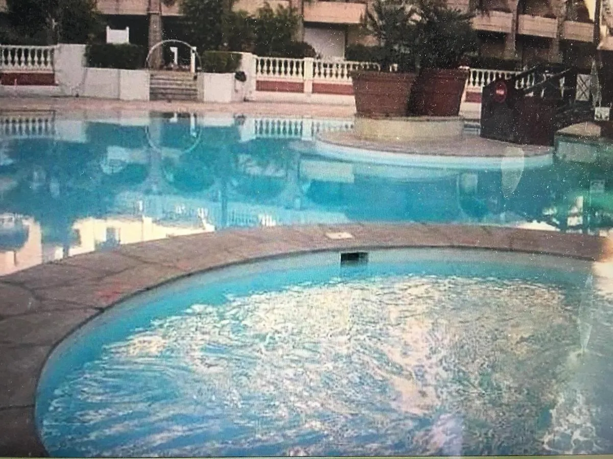 Villa Maupassant T2 Bord De Mer Cannes 0*,  France